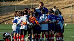 entrenador-de-futbol-base.jpg